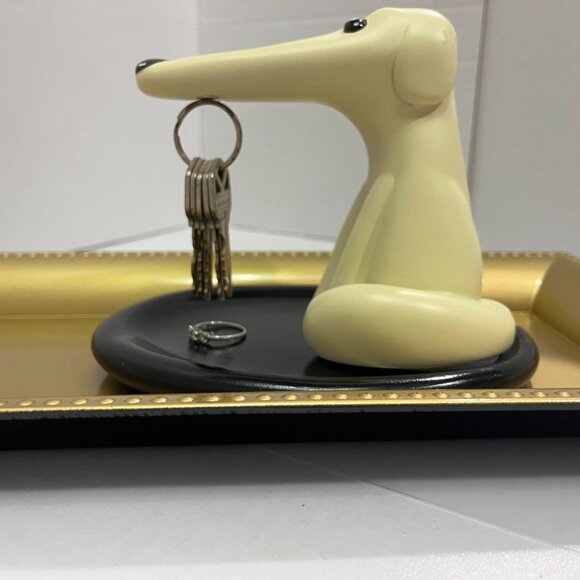 Rideco Modern Decor Resin Dog Sculpture Magnetic Holder & Tray - Picture 8 of 14